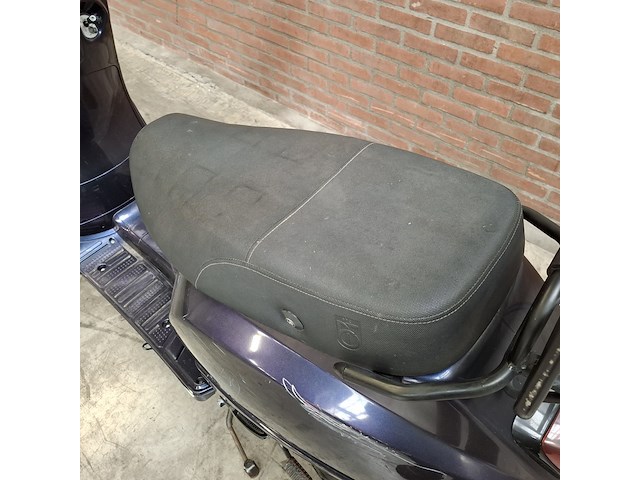 Bromscooter, la souris, sourini, 2019 - afbeelding 32 van  77