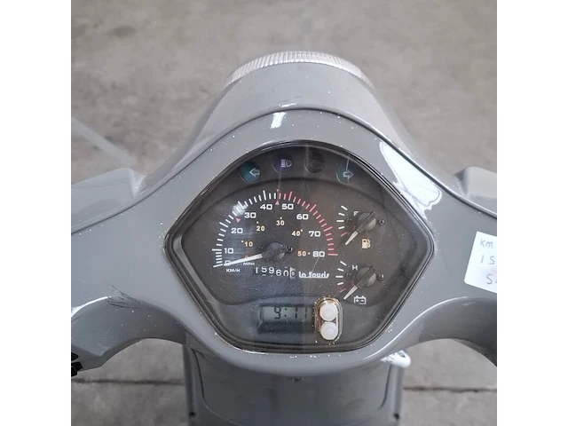 Bromscooter, la souris, sourini, 2022 - afbeelding 4 van  21