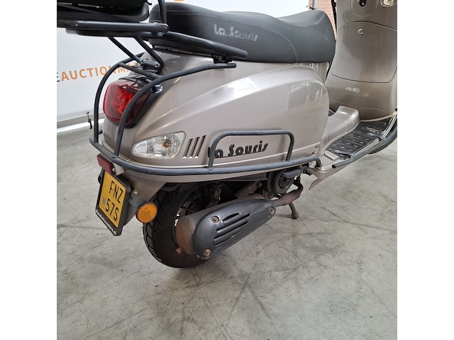 Bromscooter, la souris, sourini, 2023 - afbeelding 8 van  25