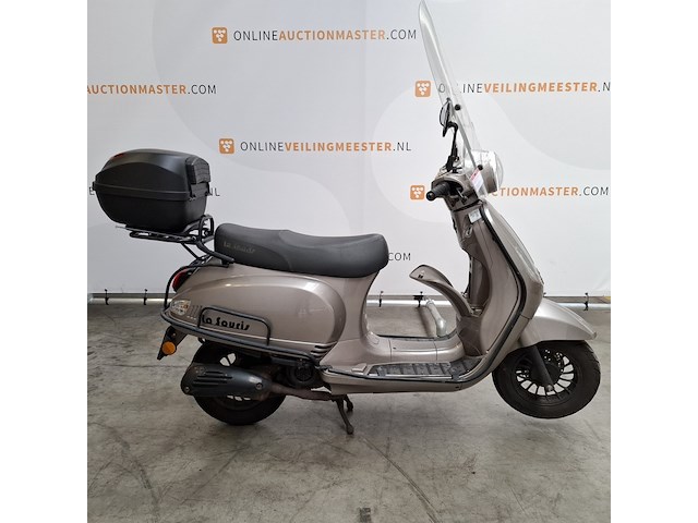 Bromscooter, la souris, sourini, 2023 - afbeelding 1 van  25