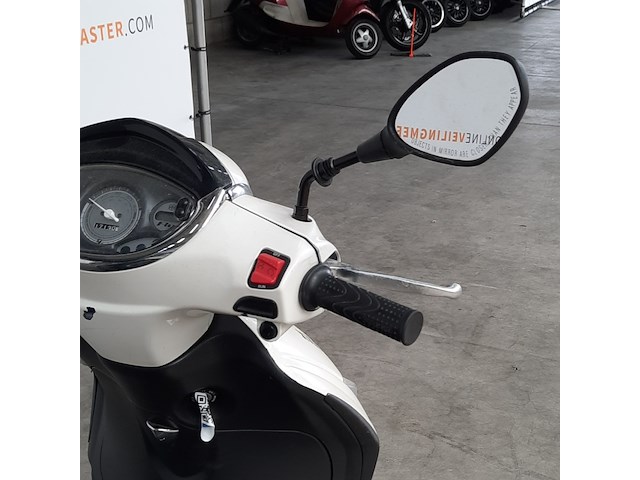 Bromscooter, piaggio, fly 4t, 2013 - afbeelding 6 van  32