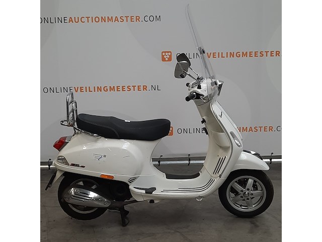 Bromscooter, piaggio, vespa, 2013 - afbeelding 1 van  19