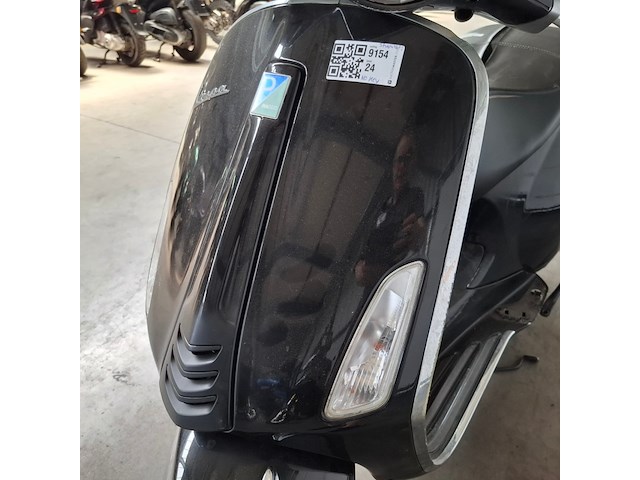 Bromscooter, piaggio, vespa primavera, 2015 - afbeelding 15 van  25