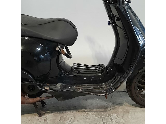 Bromscooter, piaggio, vespa sprint, 2016 - afbeelding 10 van  15