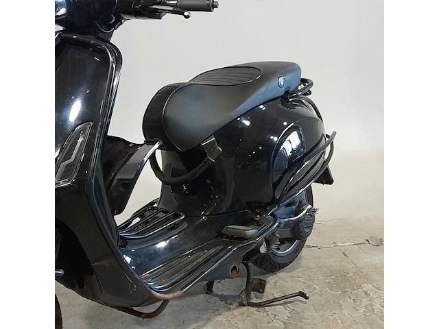Bromscooter, piaggio, vespa sprint, 2016 - afbeelding 14 van  15