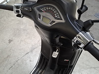 Bromscooter, piaggio, vespa sprint, 2019 - afbeelding 13 van  17