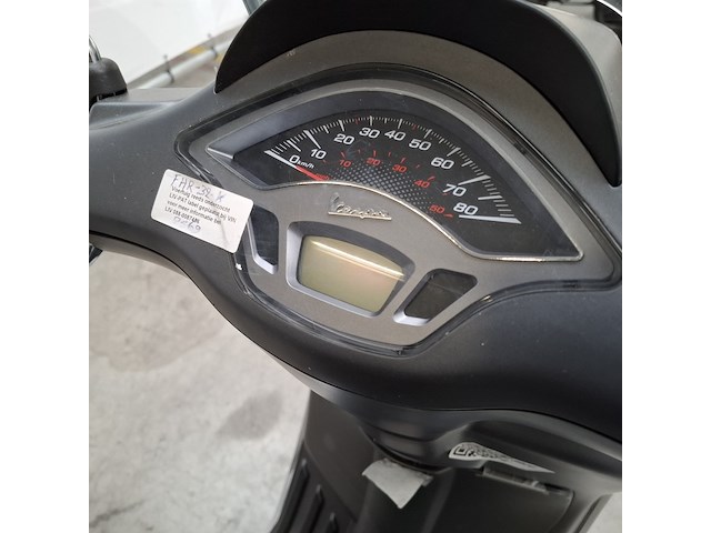 Bromscooter, piaggio, vespa sprint, 2023 - afbeelding 16 van  19