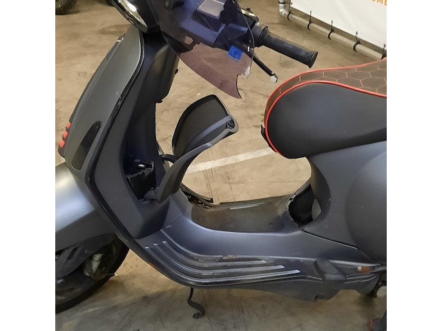 Bromscooter, piaggio, vespa sprint 50, 2022 - afbeelding 9 van  17