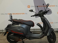 Bromscooter, piaggio, vespa sprint 50, 2022 - afbeelding 1 van  17
