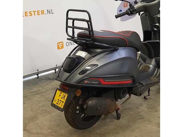 Bromscooter, piaggio, vespa sprint 50, 2022 - afbeelding 16 van  17