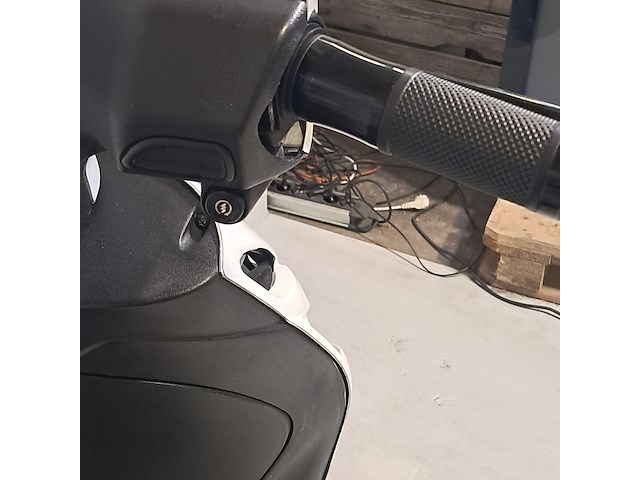 Bromscooter, piaggio, zip, 2009 - afbeelding 12 van  15