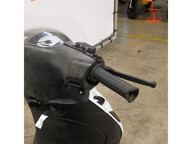 Bromscooter, piaggio, zip, 2013 - afbeelding 4 van  18