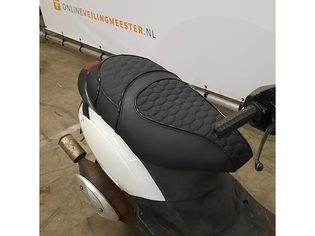 Bromscooter, piaggio, zip, 2013 - afbeelding 17 van  18