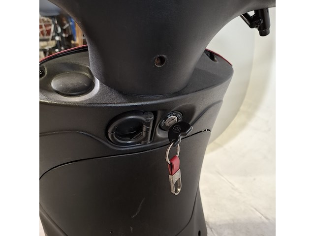 Bromscooter, piaggio, zip, 2013 - afbeelding 4 van  21