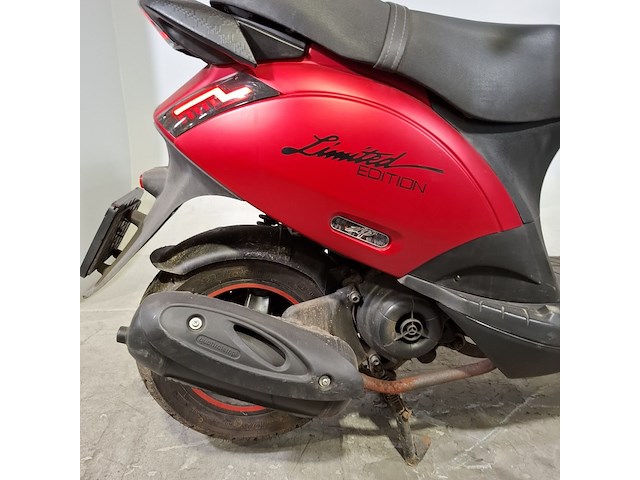 Bromscooter, piaggio, zip, 2013 - afbeelding 7 van  21
