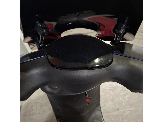 Bromscooter, piaggio, zip, 2013 - afbeelding 14 van  21
