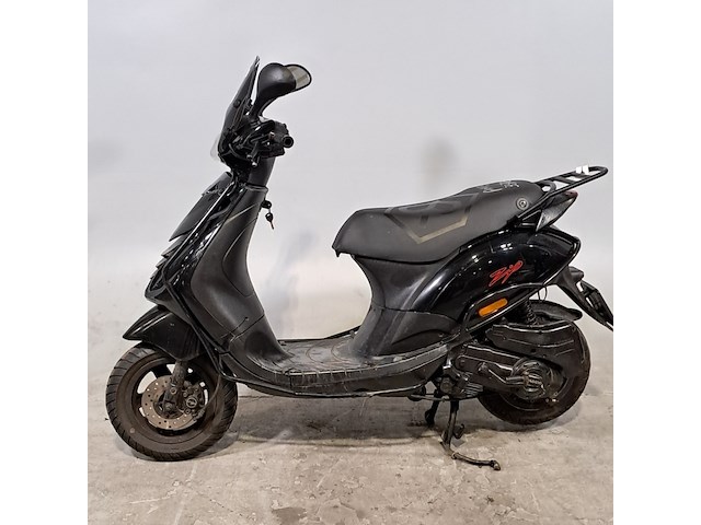 Bromscooter, piaggio, zip, 2015 - afbeelding 4 van  18
