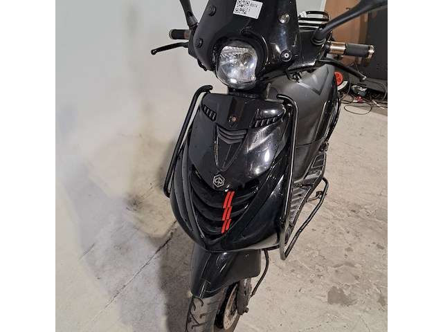 Bromscooter, piaggio, zip, 2015 - afbeelding 10 van  18
