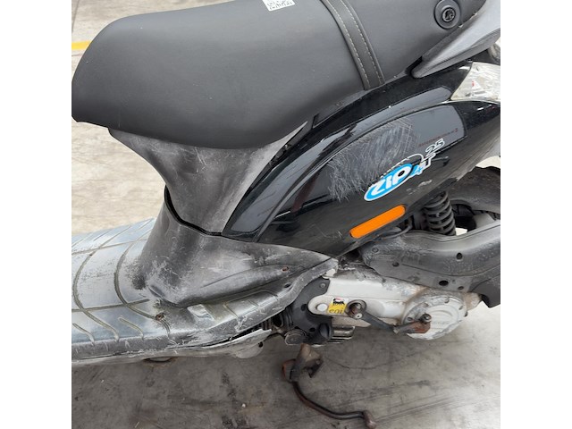 Bromscooter, piaggio, zip, 2015 - afbeelding 4 van  12