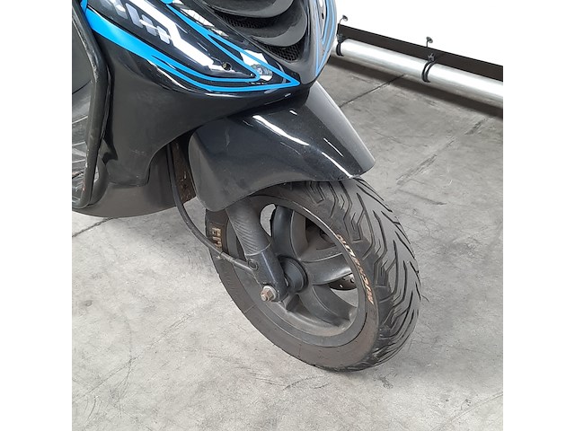 Bromscooter, piaggio, zip, 2017 - afbeelding 10 van  27