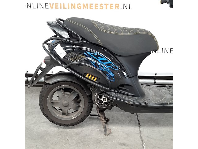 Bromscooter, piaggio, zip, 2017 - afbeelding 12 van  27