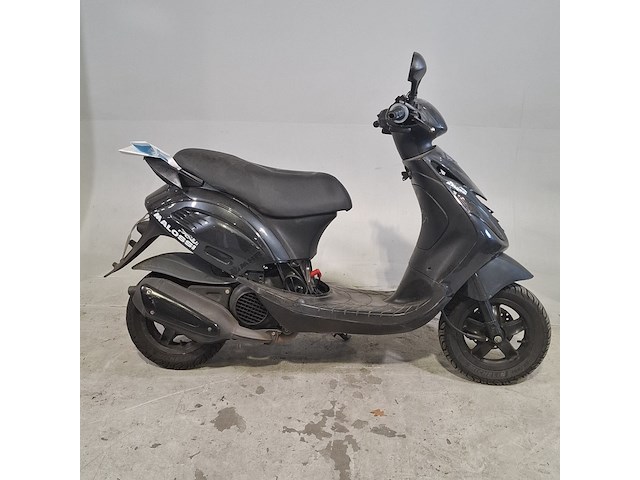 Bromscooter, piaggio, zip, 2018 - afbeelding 1 van  16