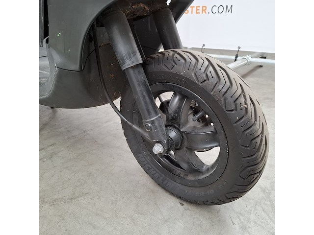 Bromscooter, piaggio, zip, 2018 - afbeelding 20 van  24