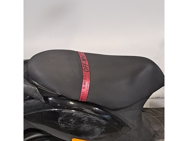 Bromscooter, piaggio, zip, 2019 - afbeelding 11 van  16