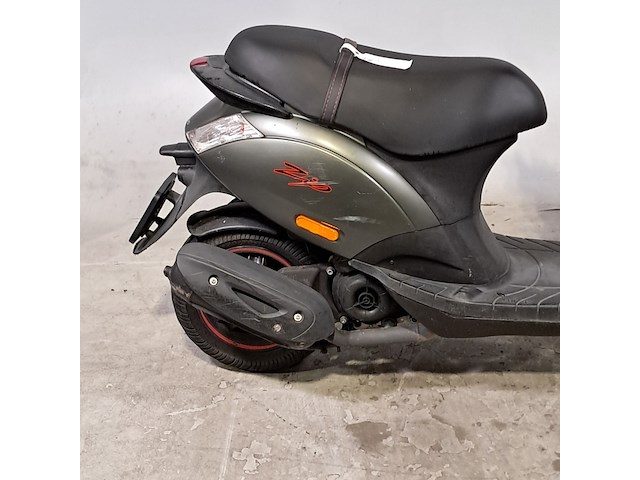 Bromscooter, piaggio, zip, 2022 - afbeelding 8 van  15