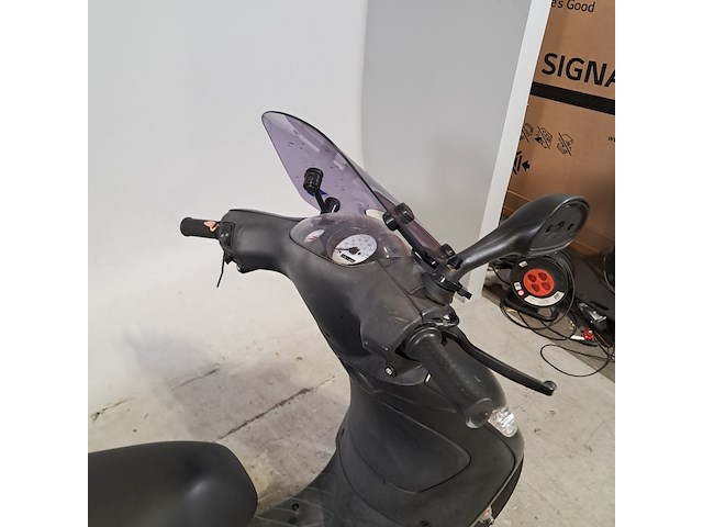 Bromscooter, piaggio, zip, 2022 - afbeelding 11 van  15
