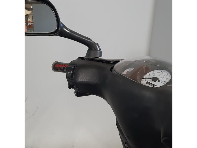 Bromscooter, piaggio, zip, 2022 - afbeelding 2 van  23