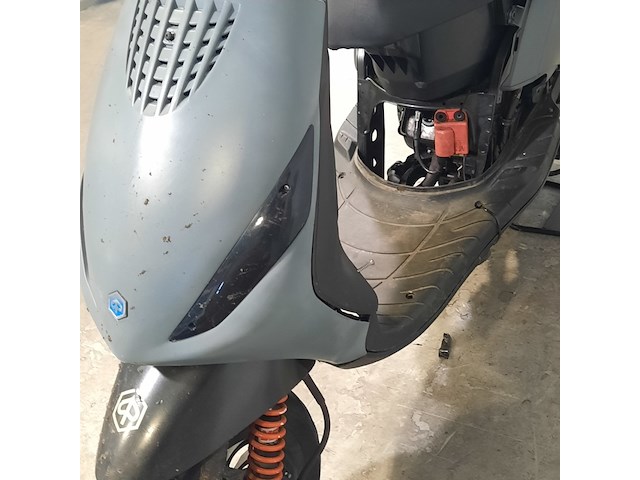 Bromscooter, piaggio, zip, 2022 - afbeelding 11 van  23