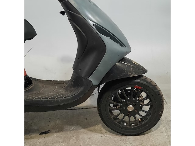 Bromscooter, piaggio, zip, 2022 - afbeelding 19 van  23