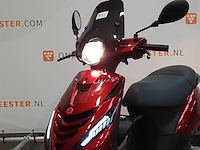 Bromscooter, piaggio, zip, 2024 - afbeelding 9 van  17