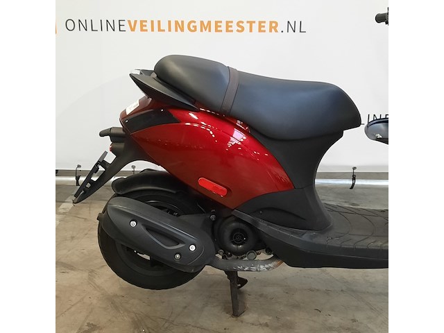 Bromscooter, piaggio, zip, 2024 - afbeelding 10 van  17