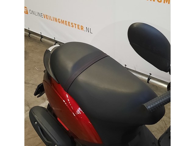 Bromscooter, piaggio, zip, 2024 - afbeelding 15 van  17