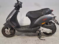 Bromscooter, piaggio, zip, 2024 - afbeelding 6 van  17