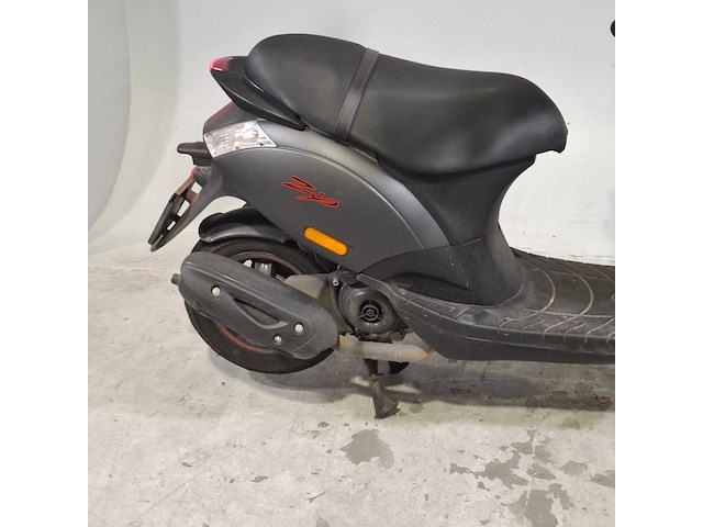 Bromscooter, piaggio, zip, 2024 - afbeelding 10 van  17