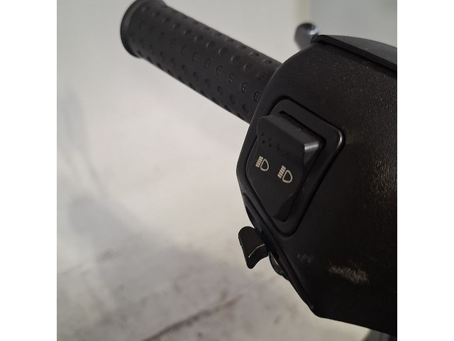 Bromscooter, piaggio, zip, 2024 - afbeelding 16 van  17