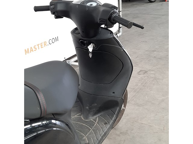 Bromscooter, piaggio, zip, 2024 - afbeelding 2 van  23