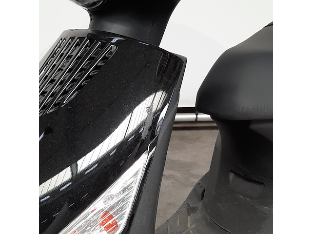 Bromscooter, piaggio, zip, 2024 - afbeelding 10 van  23