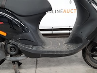 Bromscooter, piaggio, zip, 2024 - afbeelding 17 van  23