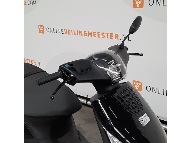 Bromscooter, piaggio, zip, 2024 - afbeelding 19 van  23