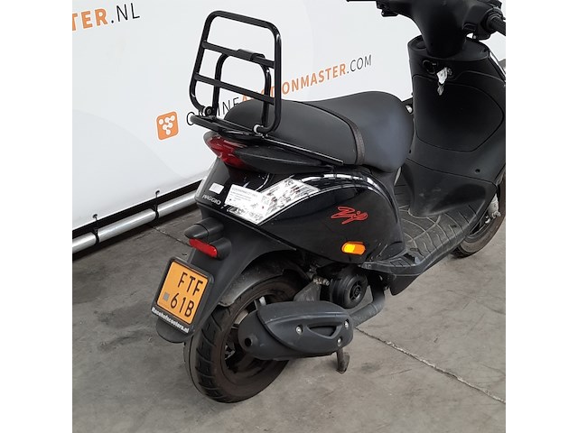 Bromscooter, piaggio, zip, 2024 - afbeelding 23 van  23