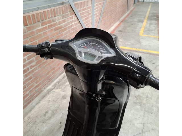 Bromscooter vespa, lx, bouwjaar 2006 - afbeelding 3 van  38