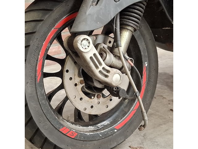 Bromscooter vespa, lx, bouwjaar 2006 - afbeelding 24 van  38