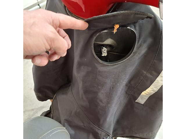 Bromscooter, vespa, primavera , 2015 - afbeelding 3 van  27