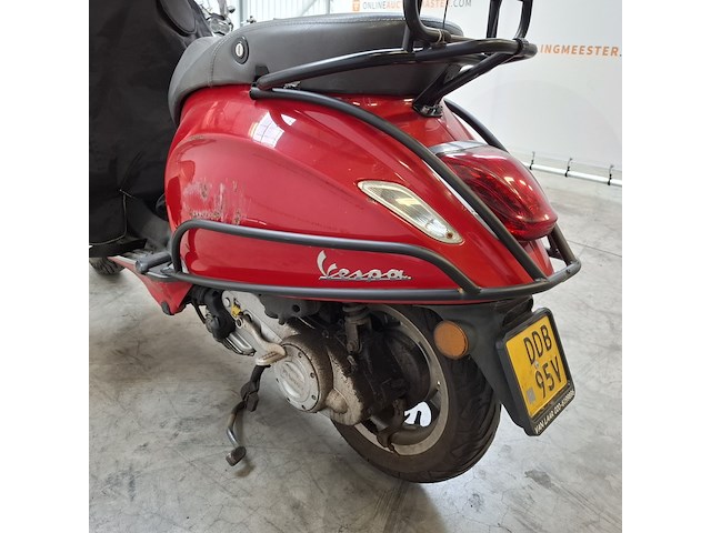 Bromscooter, vespa, primavera , 2015 - afbeelding 9 van  27