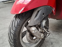 Bromscooter, vespa, primavera , 2015 - afbeelding 18 van  27