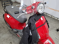 Bromscooter, vespa, primavera , 2015 - afbeelding 21 van  27